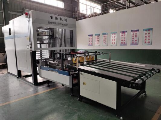 เครื่องเลมินอัตโนมัติ เครื่องเลมินอัตโนมัติที่มีความหนากระดาษสูง 150-800gsm ออกแบบสําหรับเส้นบรรจุ