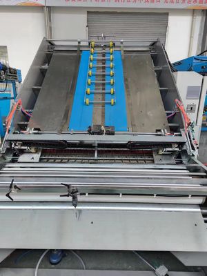 Gfs 200m / Min เครื่องลามิเนเตอร์ลอยความเร็วสูงด้วยการให้อาหารและการควบคุม servo ที่ซ้อนกันสําหรับบอร์ด