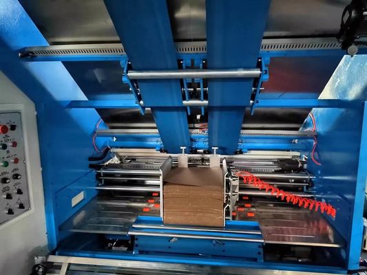 อัตโนมัติ Servo กล่อง Laminator เครื่องสําหรับกระดาษกระดาษ lamination ด้วยความเร็วสูง 180m / นาที