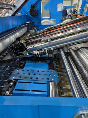 เครื่องลามิเนตแบบแผ่นต่อแผ่น 5 ชั้น ขับเคลื่อนด้วยระบบไฟฟ้า สำหรับกระดาษแข็ง 300 แกรม - 10 มม. และลูกฟูก B และ E