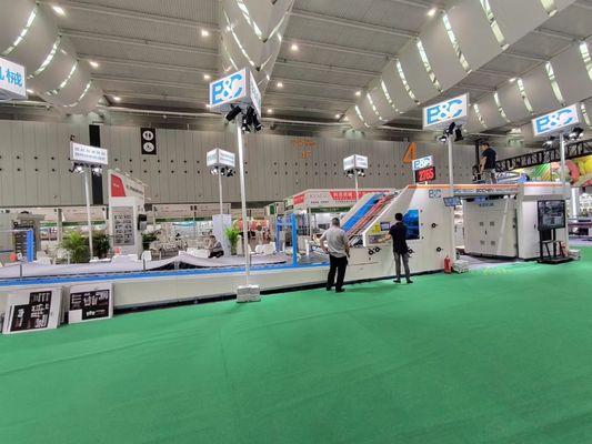 เครื่องลามิเนตแบบแผ่นต่อแผ่น 5 ชั้น ขับเคลื่อนด้วยระบบไฟฟ้า สำหรับกระดาษแข็ง 300 แกรม - 10 มม. และลูกฟูก B และ E