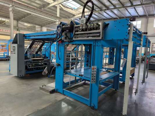 เครื่องเคลือบกระดาษลูกฟูกความเร็วสูงอัตโนมัติ เครื่องเคลือบกระดาษลูกฟูก เครื่องเคลือบลิโธสำหรับกระดาษลูกฟูก